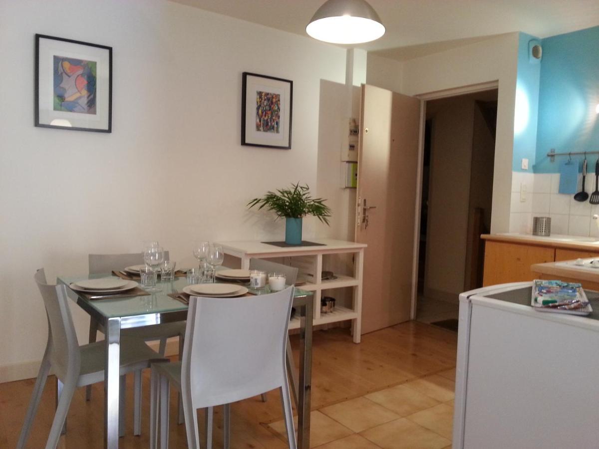 Logis De La Harpe Bed & Breakfast ฟอนทีเนย์-เลอ-คอมต์ ภายนอก รูปภาพ