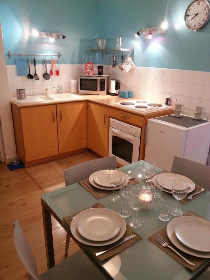 Logis De La Harpe Bed & Breakfast ฟอนทีเนย์-เลอ-คอมต์ ภายนอก รูปภาพ