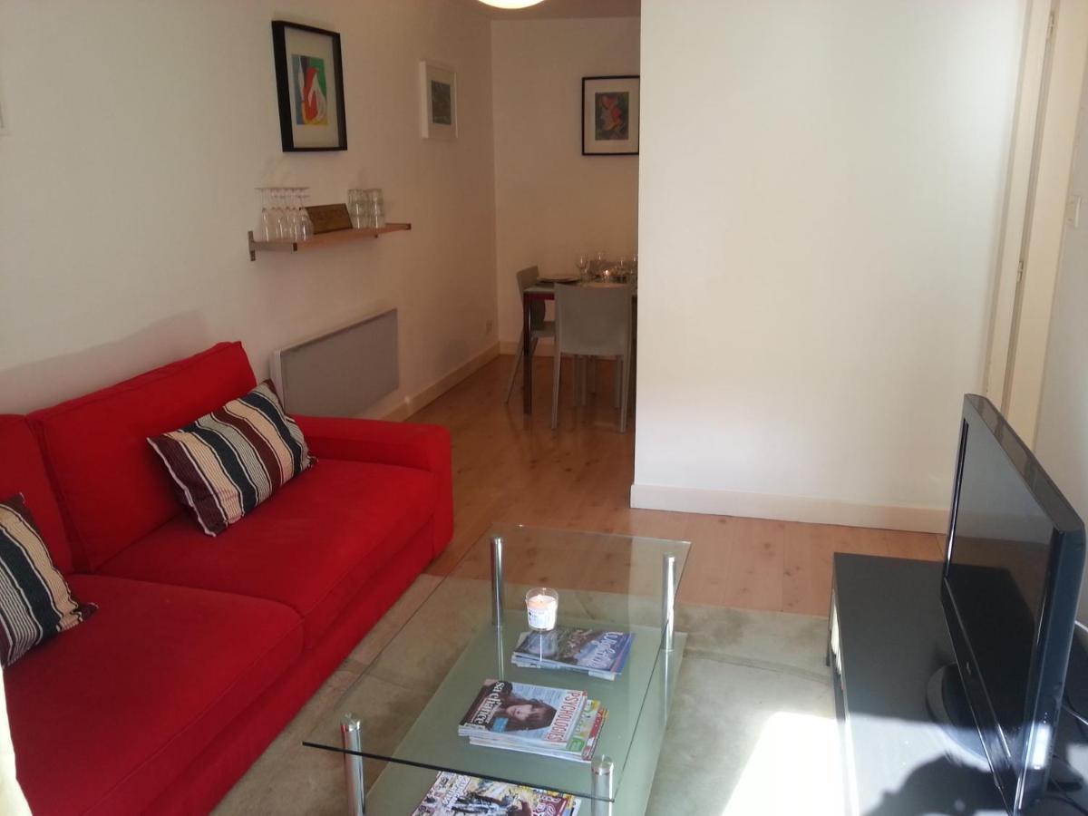 Logis De La Harpe Bed & Breakfast ฟอนทีเนย์-เลอ-คอมต์ ภายนอก รูปภาพ